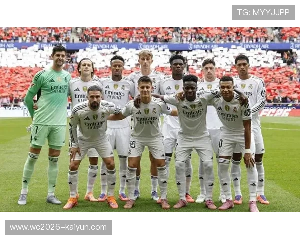 皇马伤病名单持续扩散阵容深度遭考验赛季前景蒙阴影与战术调整压力并存